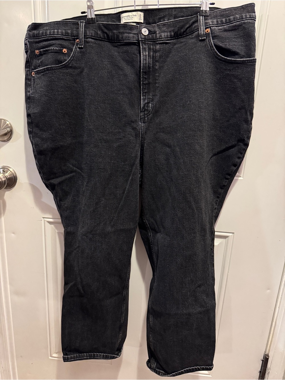 Abercrombie & Fitch Curve Love The Ankle Straight Ultra High Rise $100.00